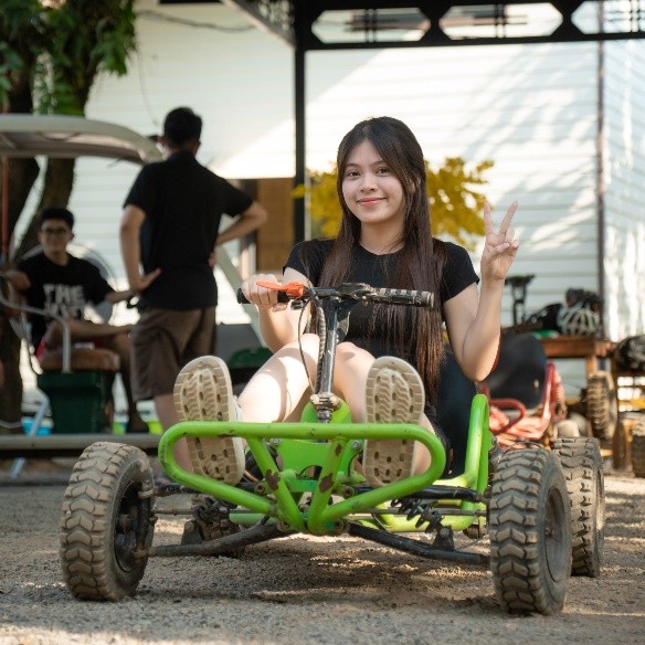 Khuôn viên xanh mát